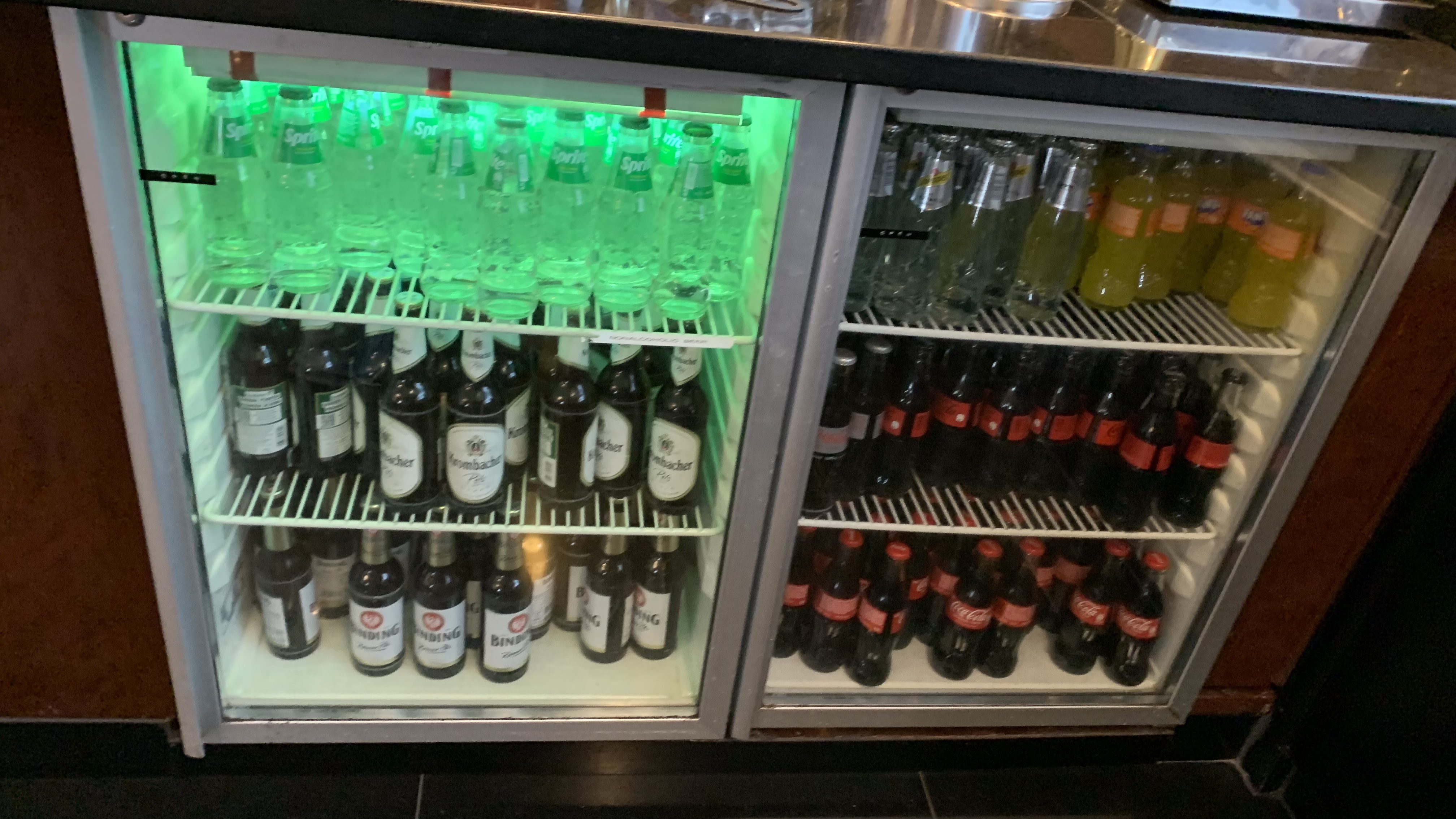 Non-alcoholic drinks and tea selection